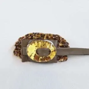 Brazalete de mostacilla y canutillo checo marrón