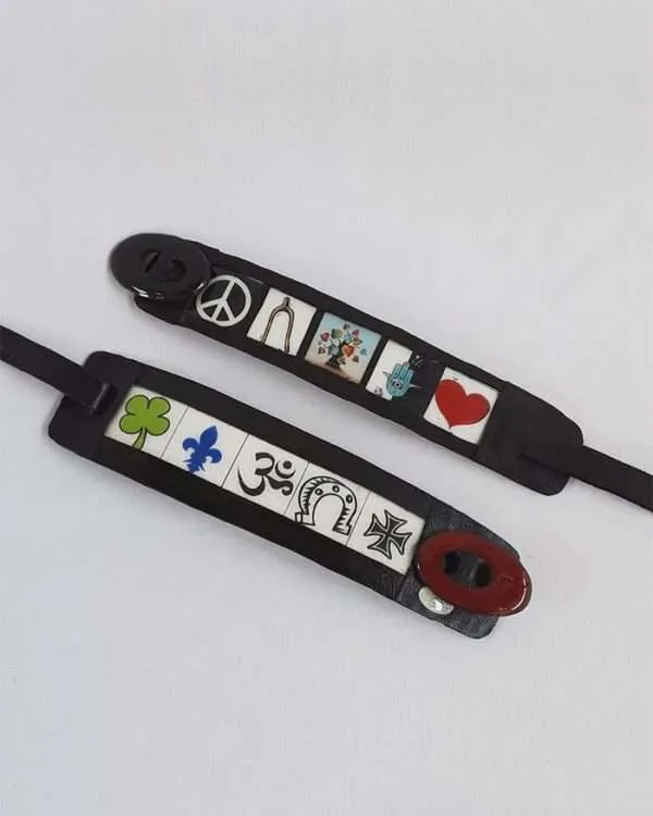 Brazalete symbols
